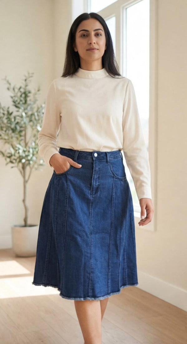 The pleated denim skirt